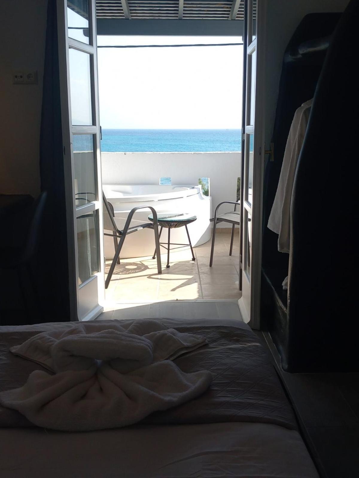Verykokkos On The Beach Agia Anna  Room photo