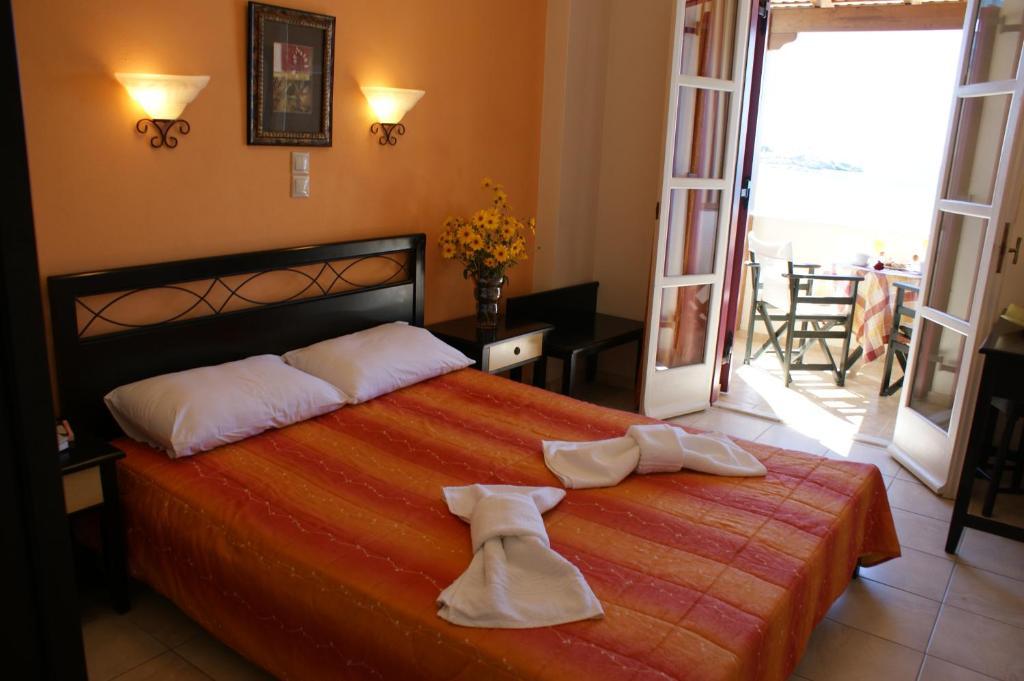 Verykokkos On The Beach Agia Anna  Exterior photo